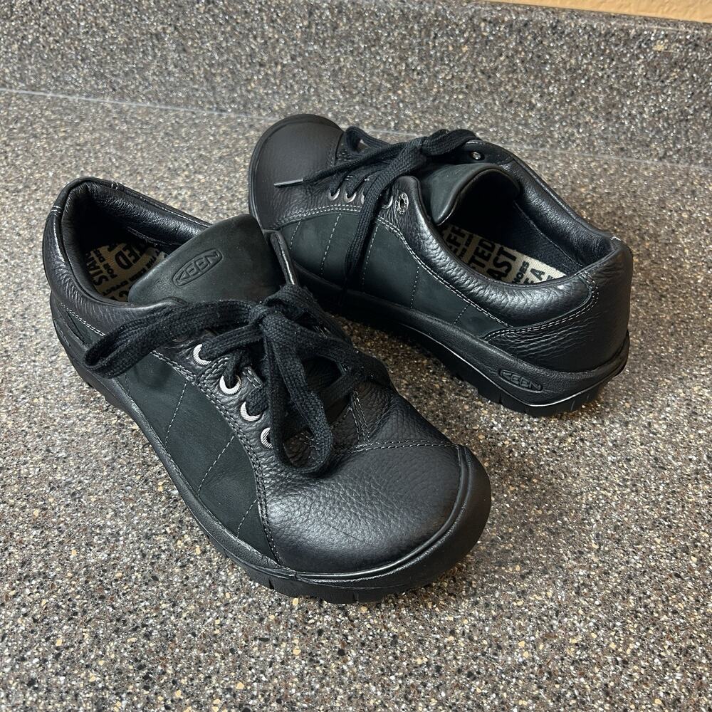 KEEN Women's Size 8.5 Shoes Sneaker Black Leather Comfort Casual Low Top Lace Up